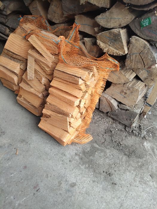 Vând lemn pentru grătar!