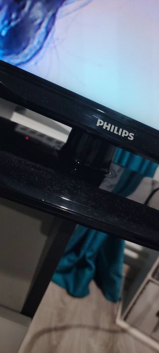 Vând televizor Philips de 80 diagonala într-o stare foarte bună