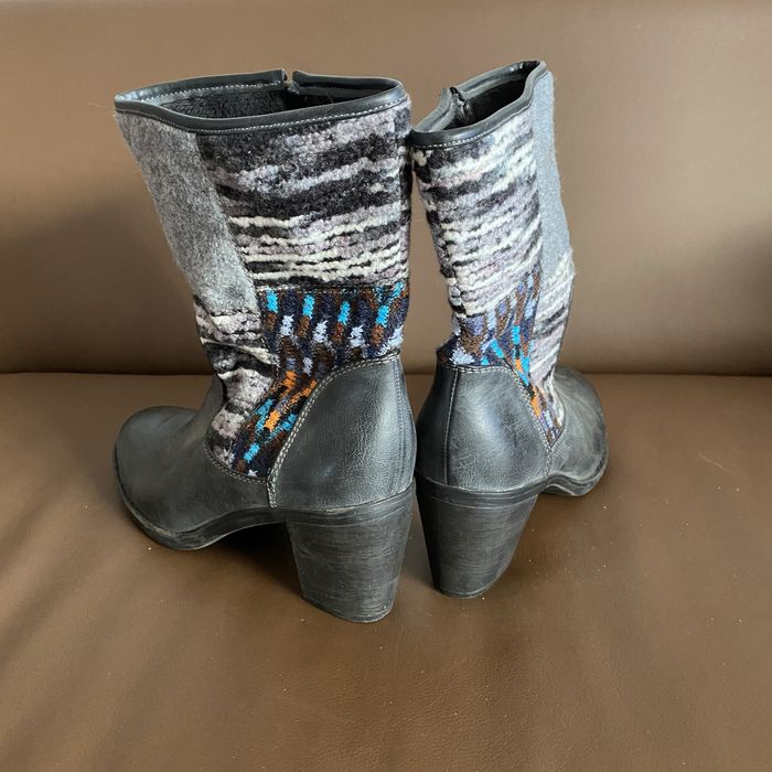 Cizme Pia Corsini - piele cu imprimeuri si fermoar