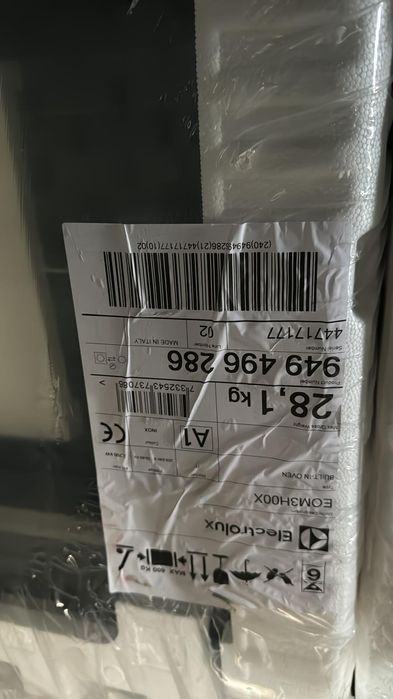 Cuptor multifuncțional AirFry Electrolux Seria 700, EOM3H00X, SIGILAT