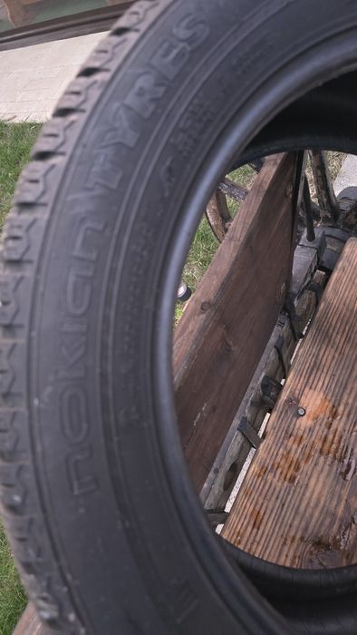 Зимни гуми 215 55 18. Nokian Tyres SUV 4