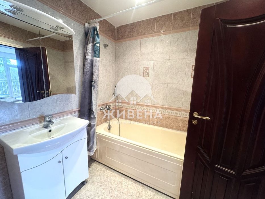 Продавам 4-стаен апартамент, Гръцка махала, 160 кв.м