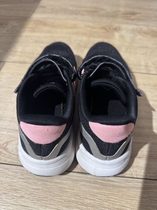 Pantofi sport Adidas