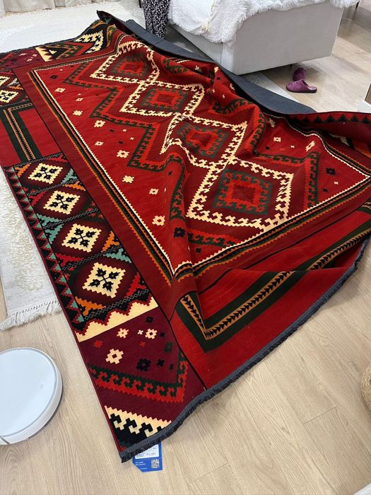 Жаңа кілем сатылады