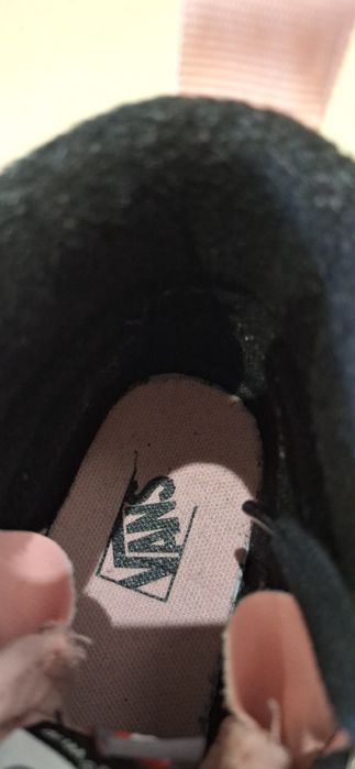 Високи пролетни кецове на Vans