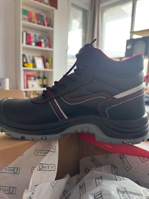 Работни обувки viking