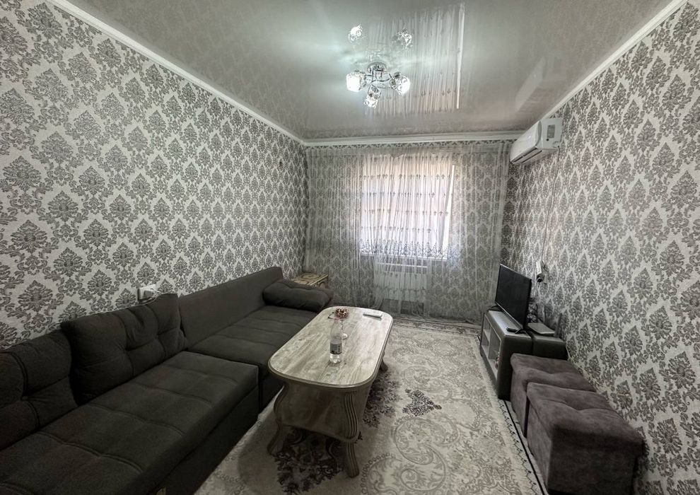 5 А Метрони 2 Бекатига якин 2 хонали квартира сотилади