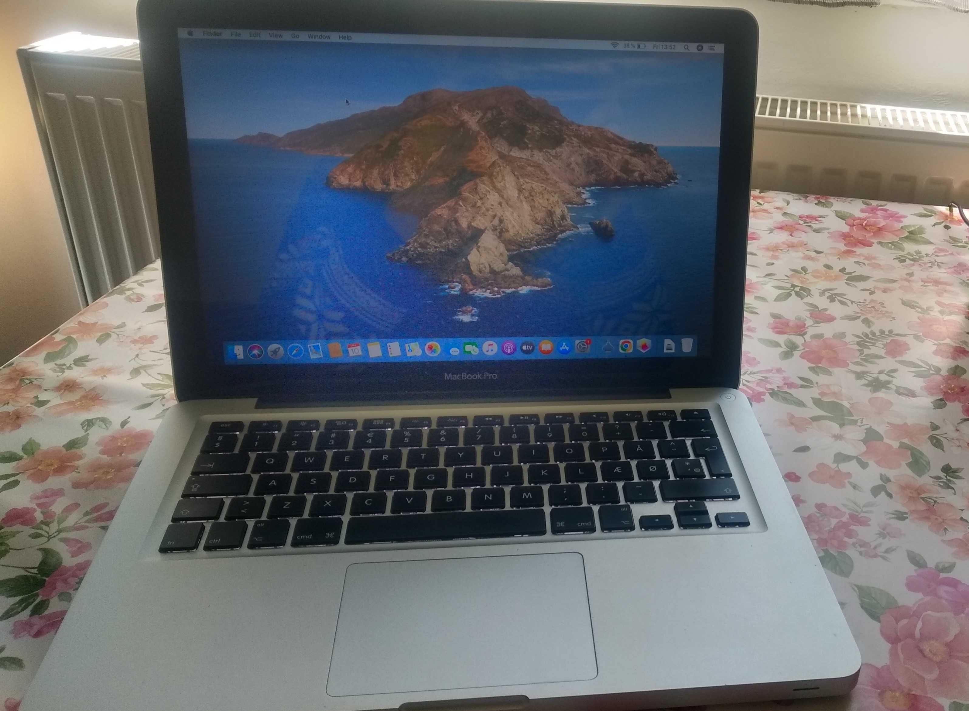 Vand MacBook Pro 13" Mid2012 I5 8GB ram SSD OS Catalina