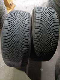 Продавам 2 зимни гуми 225/55/17 Michelin  - 30 лв/бр.