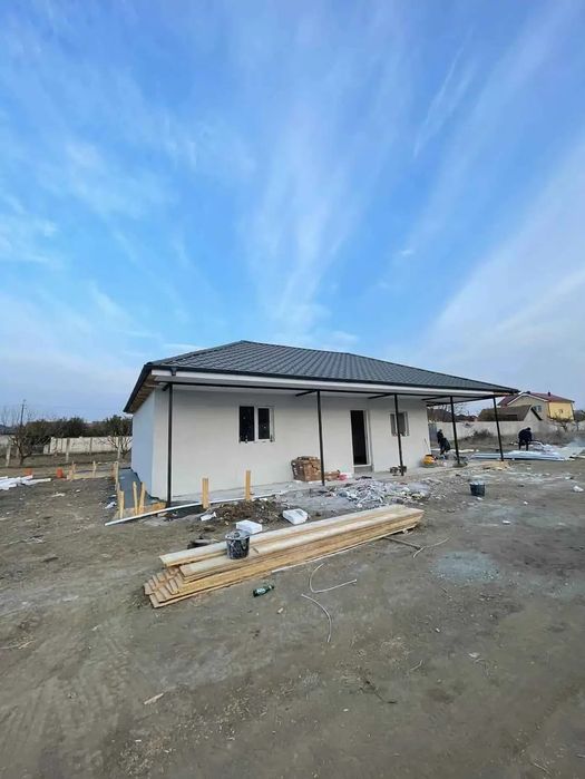 Vând case de locuință din panouri sandwich