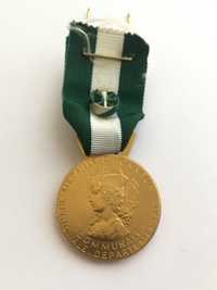 Medalie argint si aur la exterior