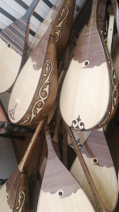 Оптом домбралар бар