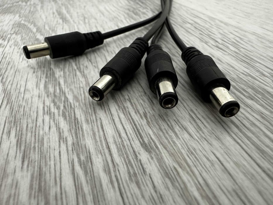 Alimentator 12v 5A pentru camere de supraveghere / benzi led + adaptor