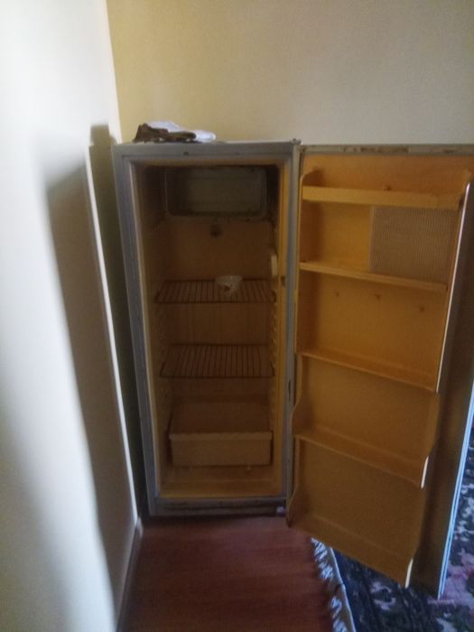 Rossiyiski muzlatgich sotiladi