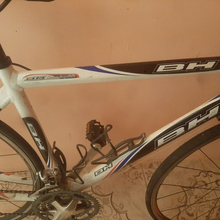 Bicicleta semicursa