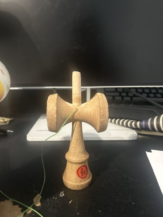 kendama, ken=kendama europe, tama= lotus doar predare personala ct