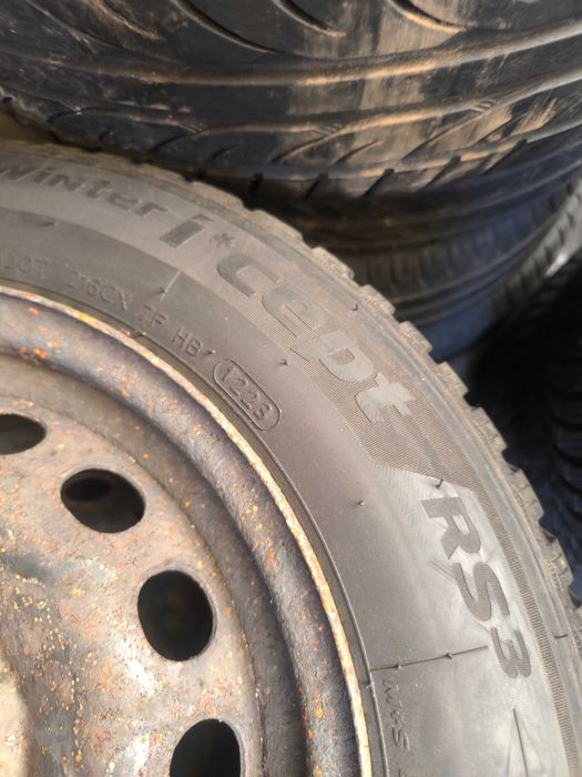 Зимни гуми 14 цола като нови 4 броя Hankook ханкок 175/65/14