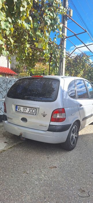 Renault Scenic-Megane