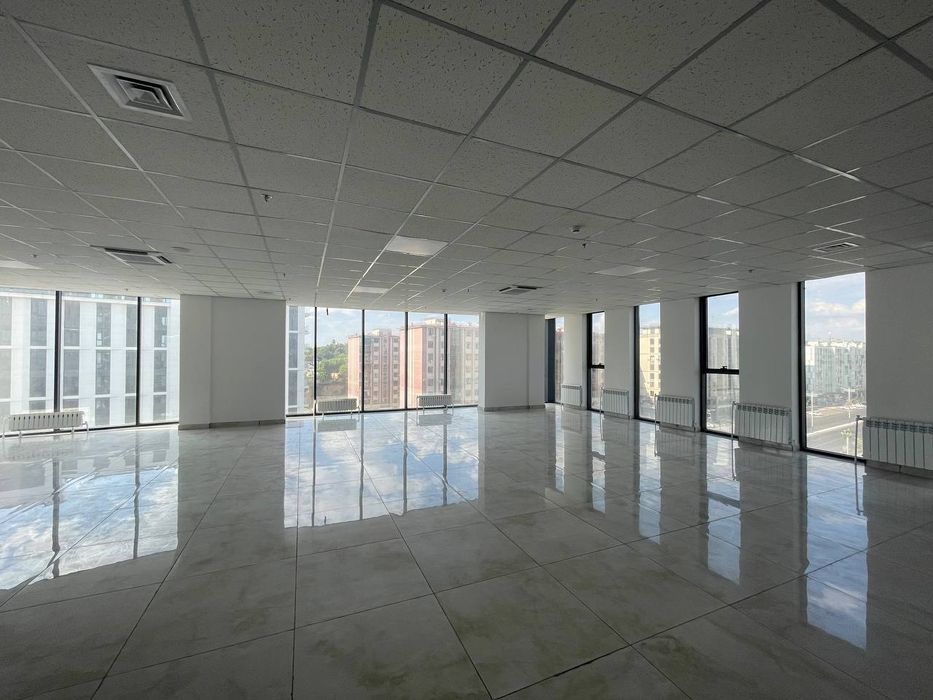 Аренда офиса на Гостинице Россия. Гранд Мир. 300 м²