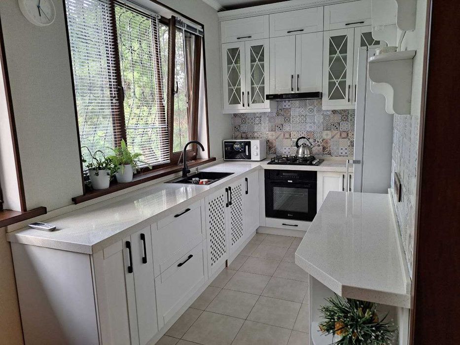 Аренда, Юнуса Раджаби, Интерпол, метро Космонавты, 4 комнаты