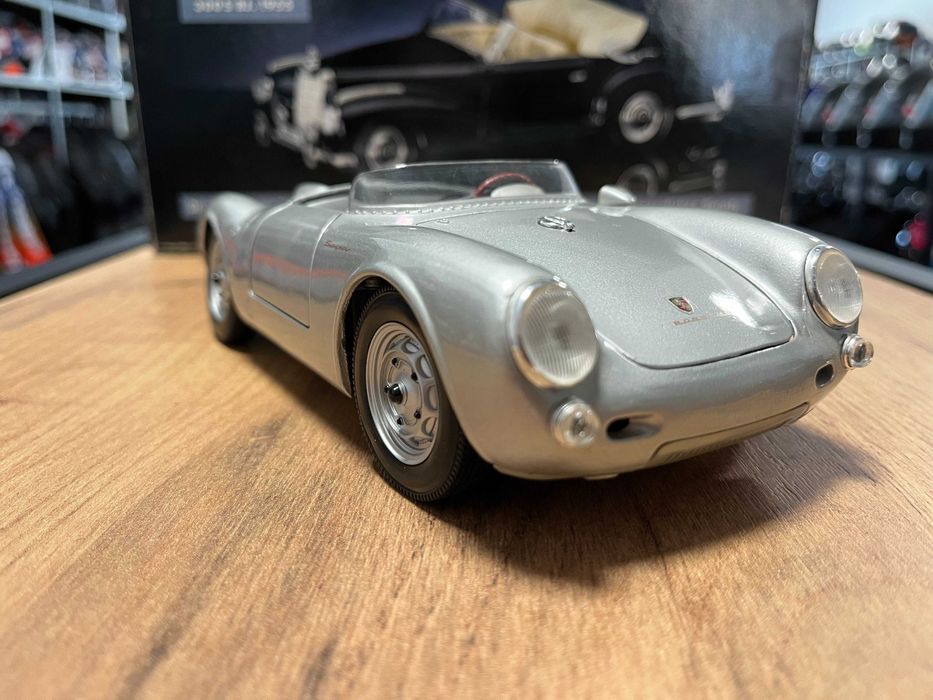 Метална колекционерска колички MAISTO PORSCHE 550 SPYDER мащаб 1:18