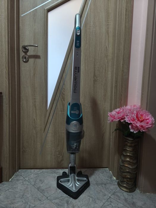 Rowenta Air Force Extreme Silence RH8912WH, 18V, 0.5 л