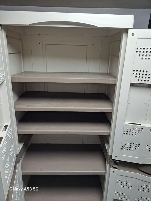 Dulap plastic folosit