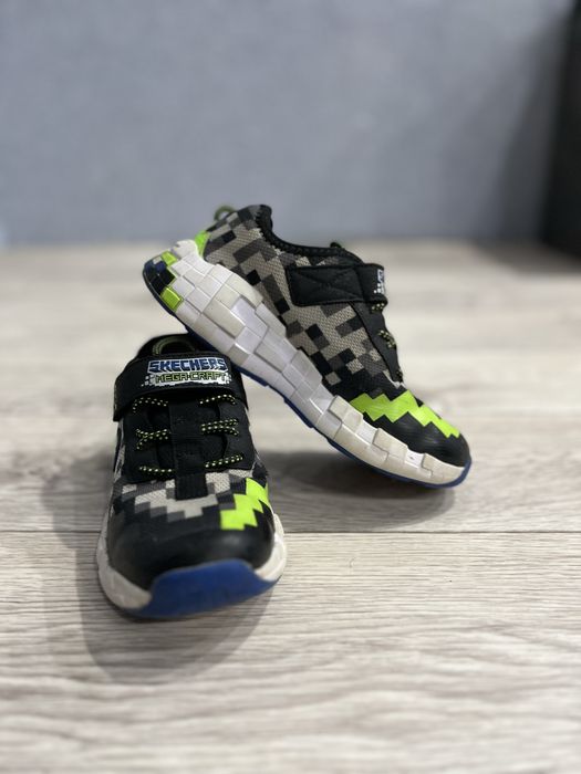 Детская обувь кроссовки