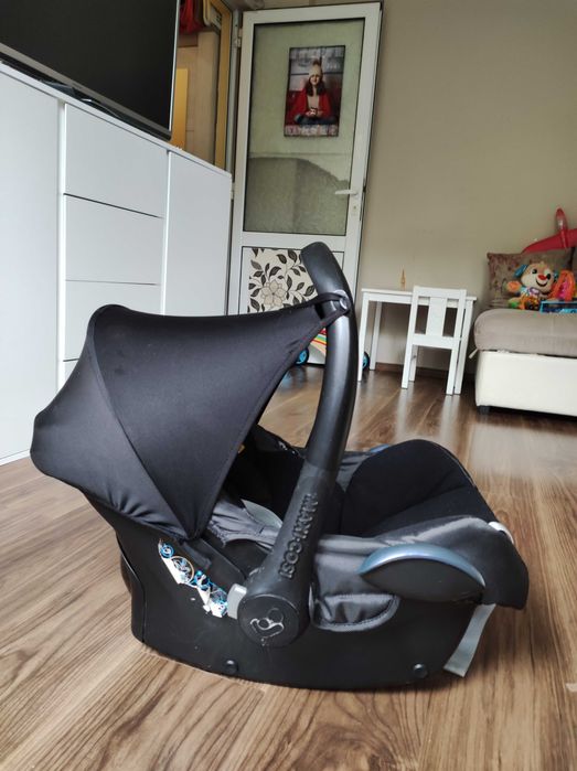 Бебешко столче за кола Maxi Cosi за новородено модел на 5 години