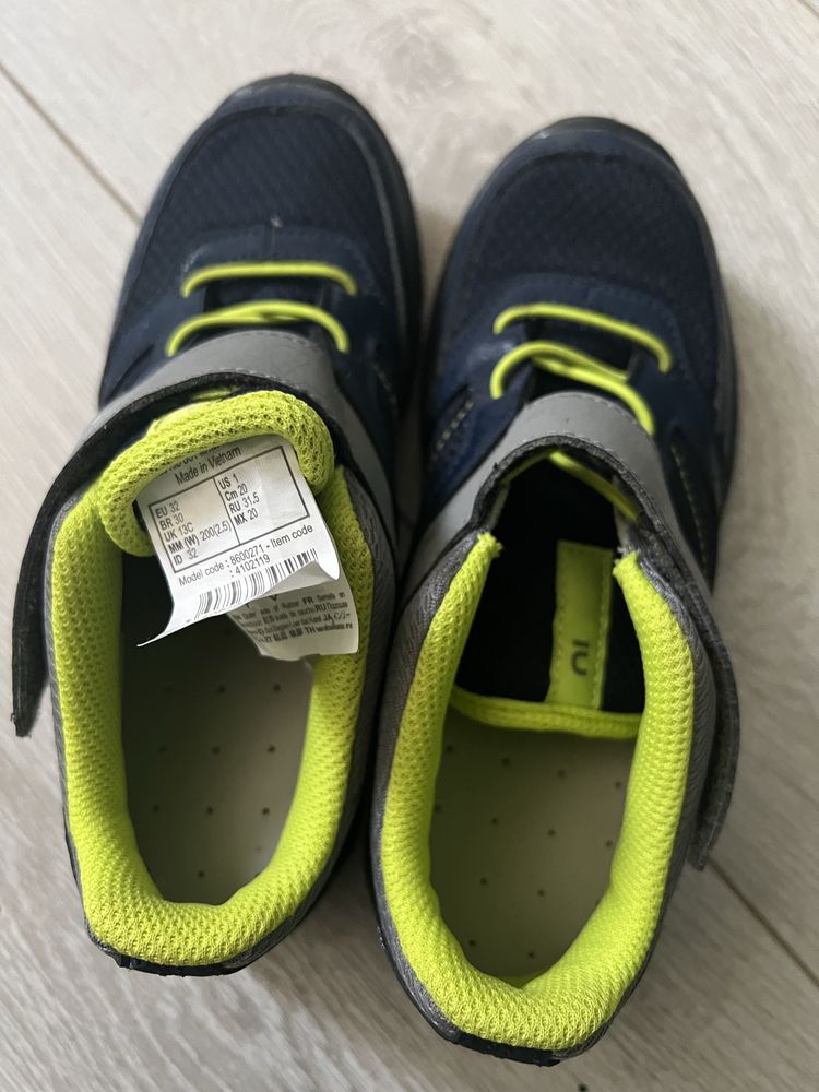 Детски туристически обувки Decathlon