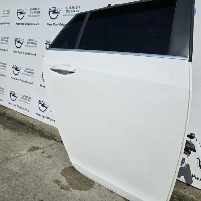 Portiera usa alb Z40R dreapta spate Opel Insignia A