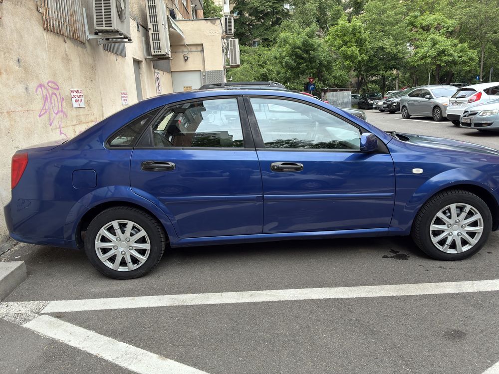 Chevrolet Lacetti 2006, motor bun, consum redus, recent revizuit