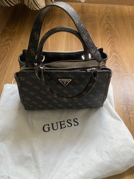 Vand geanta Guess originala adusa din Italia