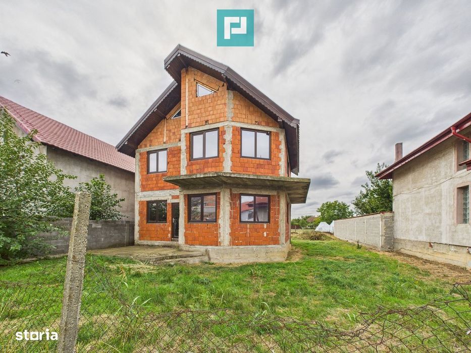 Casă la roşu P+E+M în Şagu