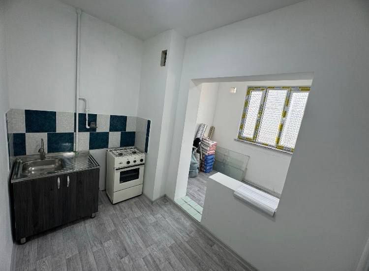 МЕТРО 5-бекат Дустлик 1  1*2/4/5 2*6 балкон 45.000