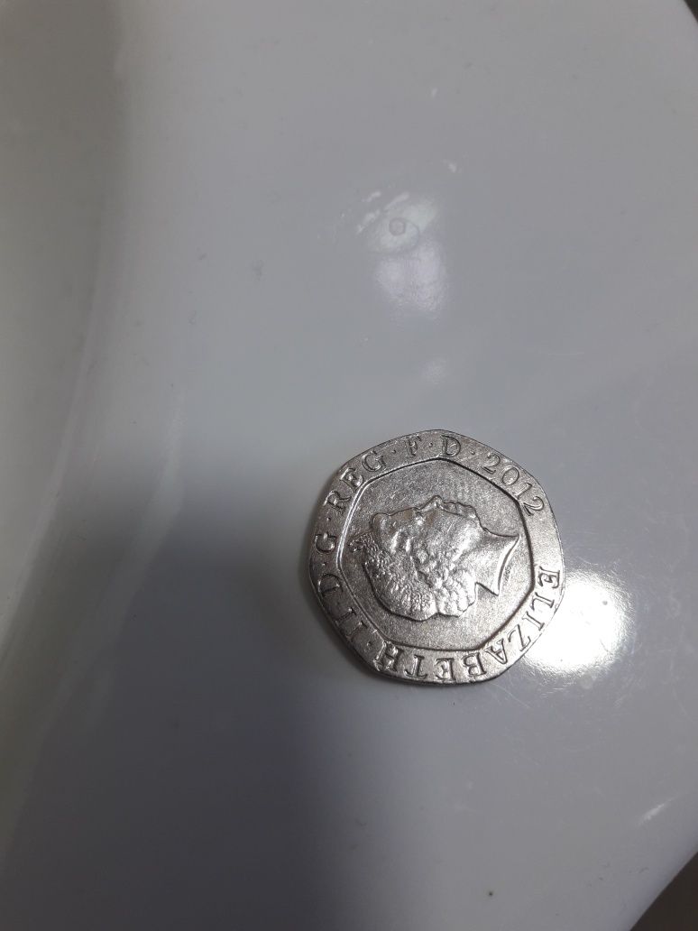 Monede twenty pence Queen Elizabeth