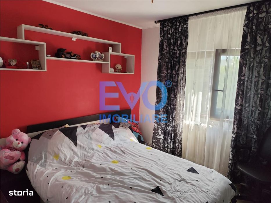 Apartament De Vanzare Cu 3 Camere,  Alexandru Cel Bun