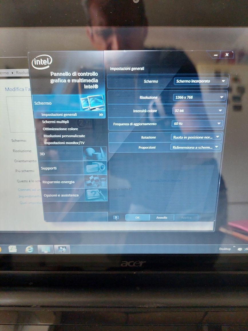 Vând leptop Acer ironia 6120 leptop cu 2 ecrane tactile