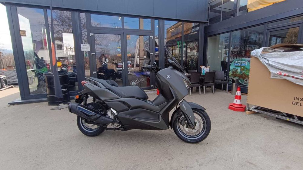 Yamaha XMax 300  model 2025 nou 0km pret PROMO- prin EST BIKE Campina