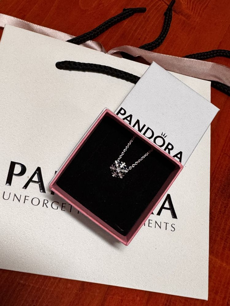 Pandora колие Пандора