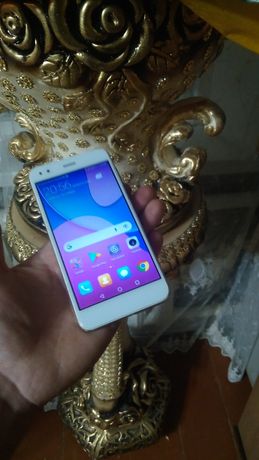 Продам Телефон Huawei P9 Lite