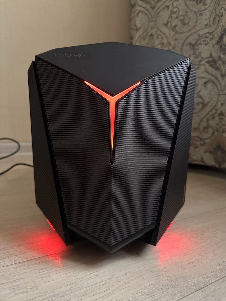 Продается игровой процессор Lenovo Ideacentre Y720 Cube с клавиатурой