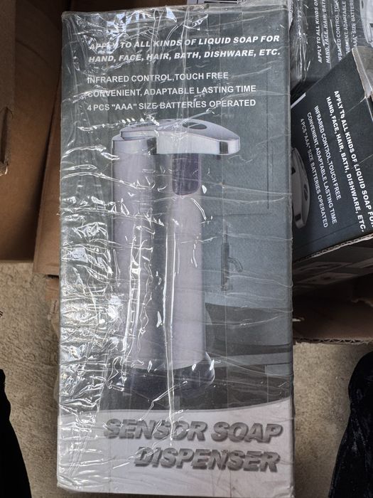 Dozator de sapun automat