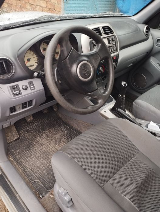 Toyota Rav4 на части