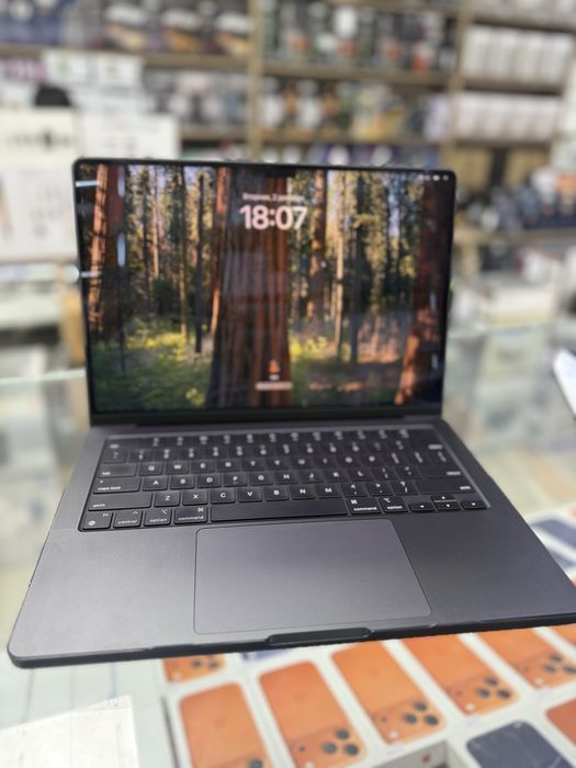MacBook Pro 14 inch M4 16/512 Б/у идеал