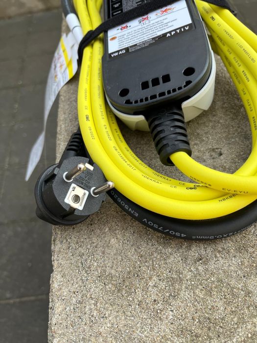 Încărcător original Volkswagen (OEM) – Type 2 – 3.6 kW