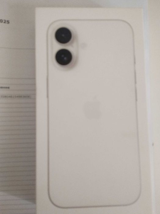 Apple iPhone 16-128 G ,нов с гаранция 2 години,цена по договаряне.