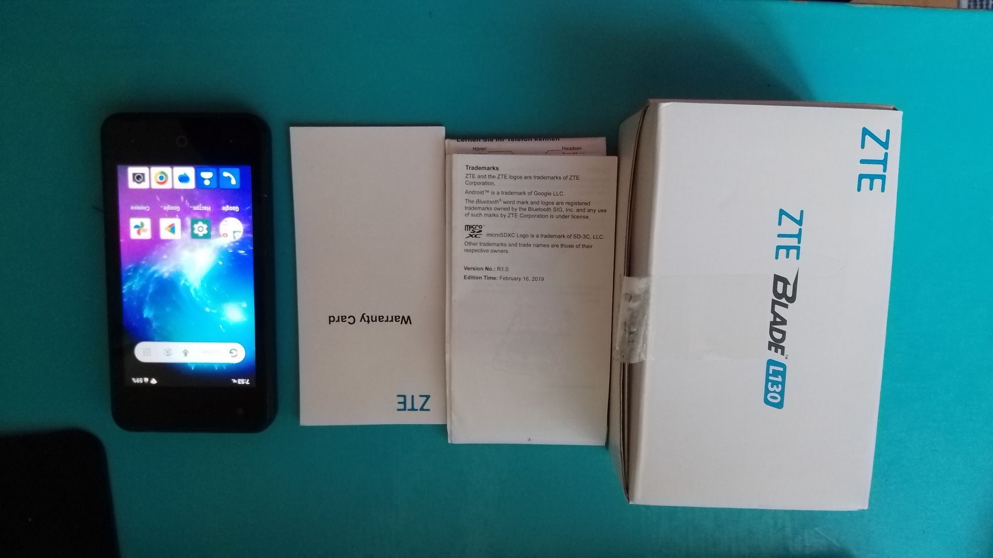 Телефон ZTE Blade L130