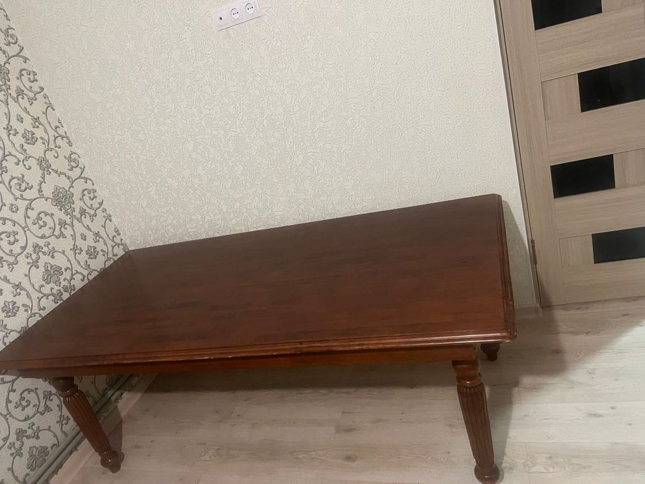 Продам Стол из дерева