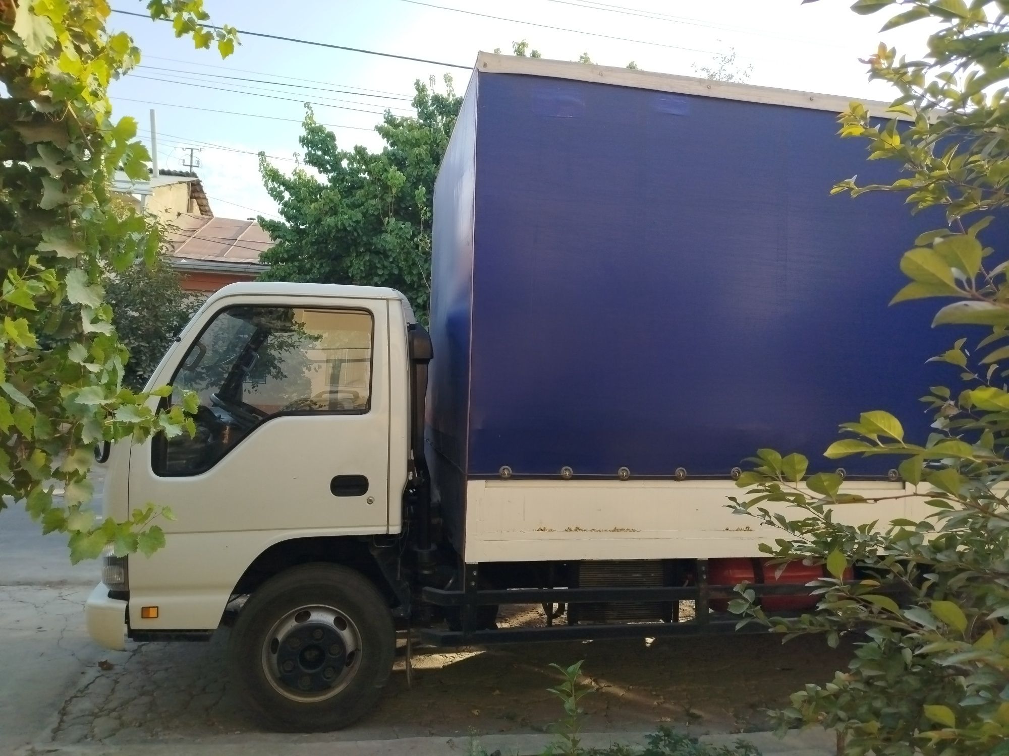Izuzu NQR 71 furgon